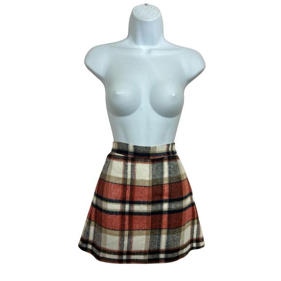 re: named Flannel Plaid Mini Skirt Sz Small Lined Winter Fashion Retro - Picture 3 of 7